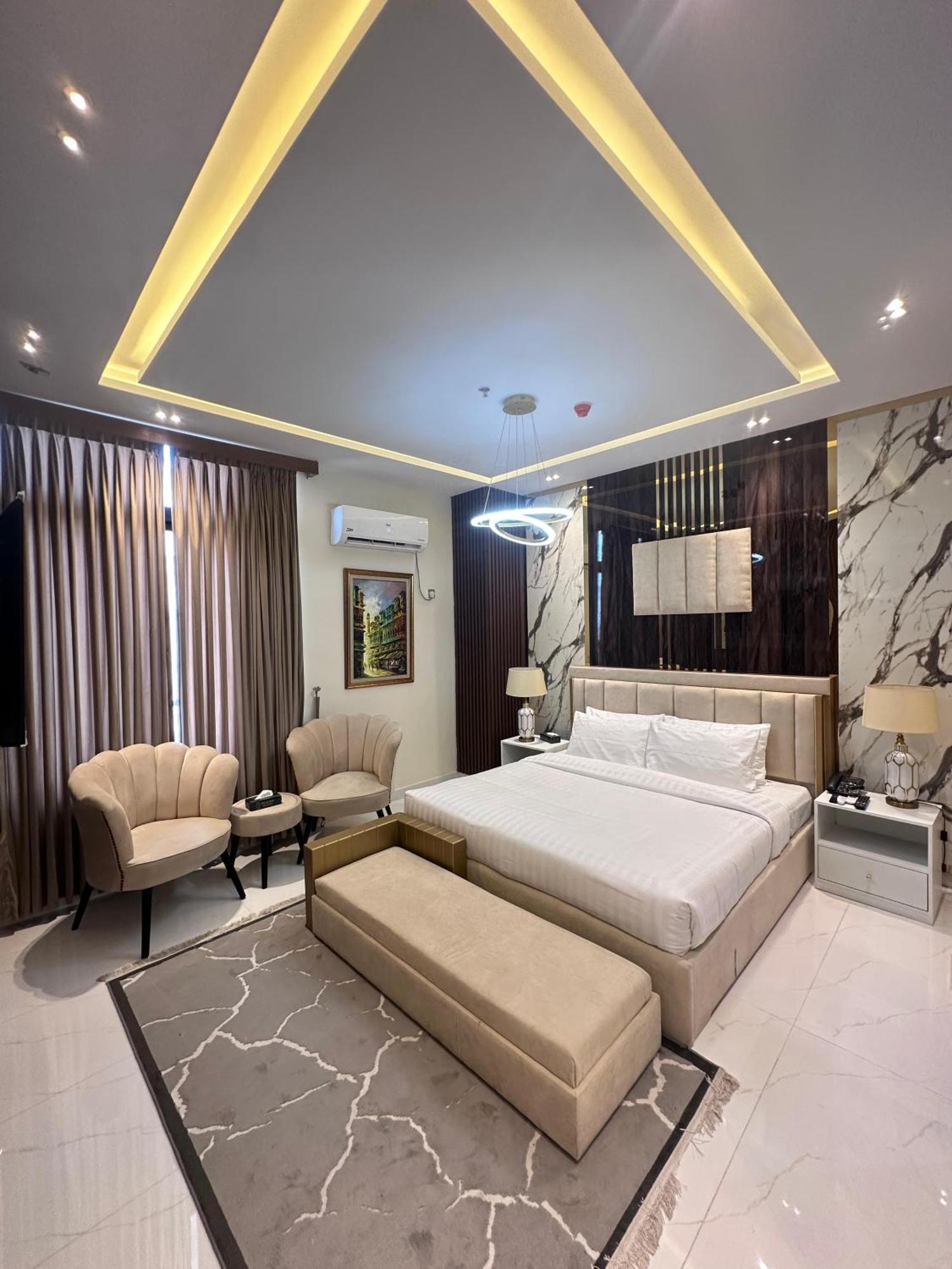 Pavilion Suites - Premium Aparthotel In Bahria Town Равалпинди Экстерьер фото