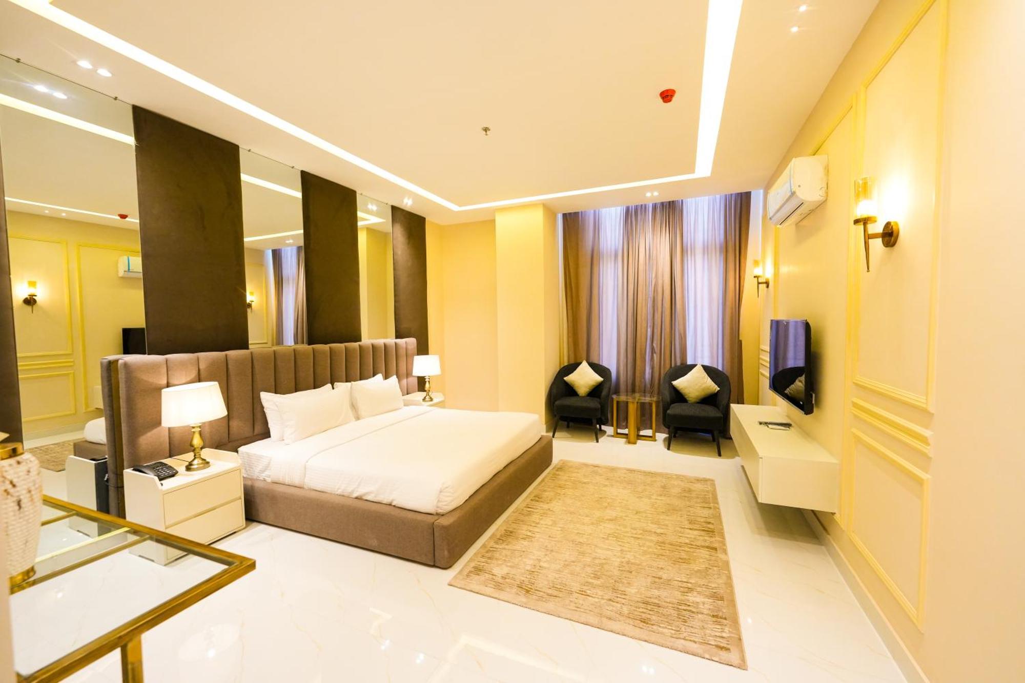 Pavilion Suites - Premium Aparthotel In Bahria Town Равалпинди Экстерьер фото